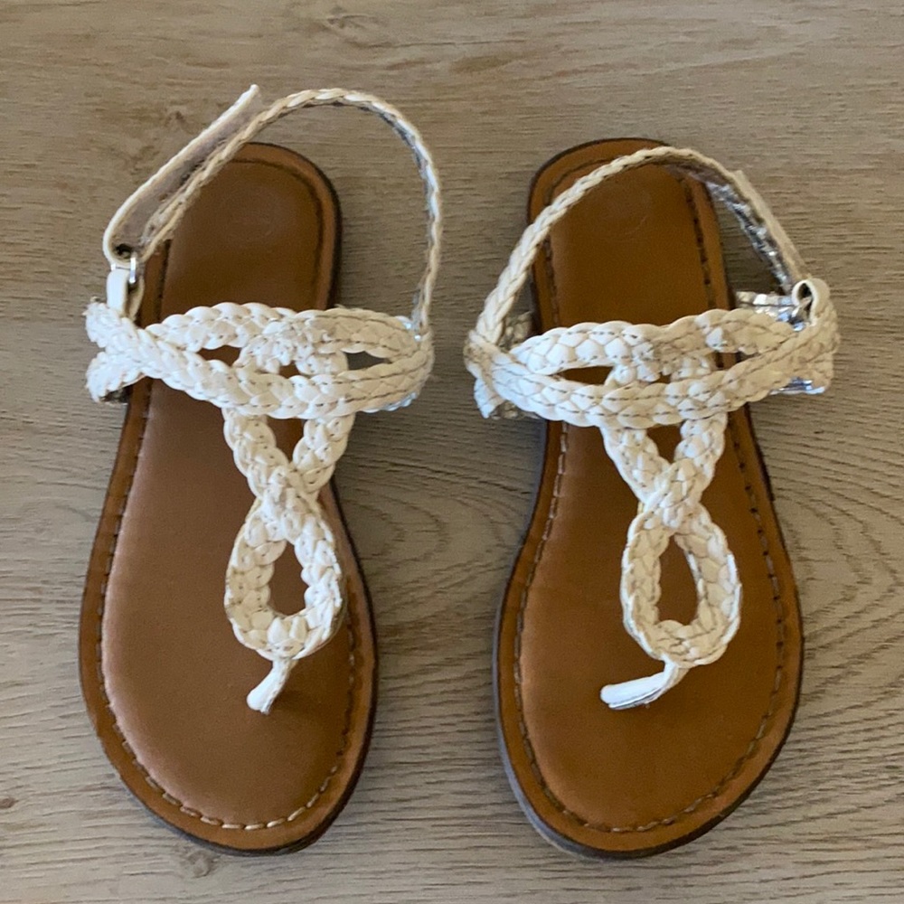 Wonder Nation sandals